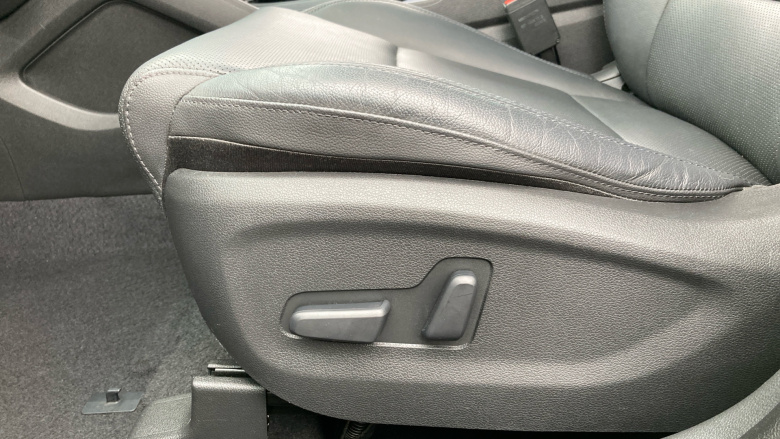 Hyundai Tucson 1.6 TGDi 177 Premium SE 5dr 2WD DCT Petrol Estate